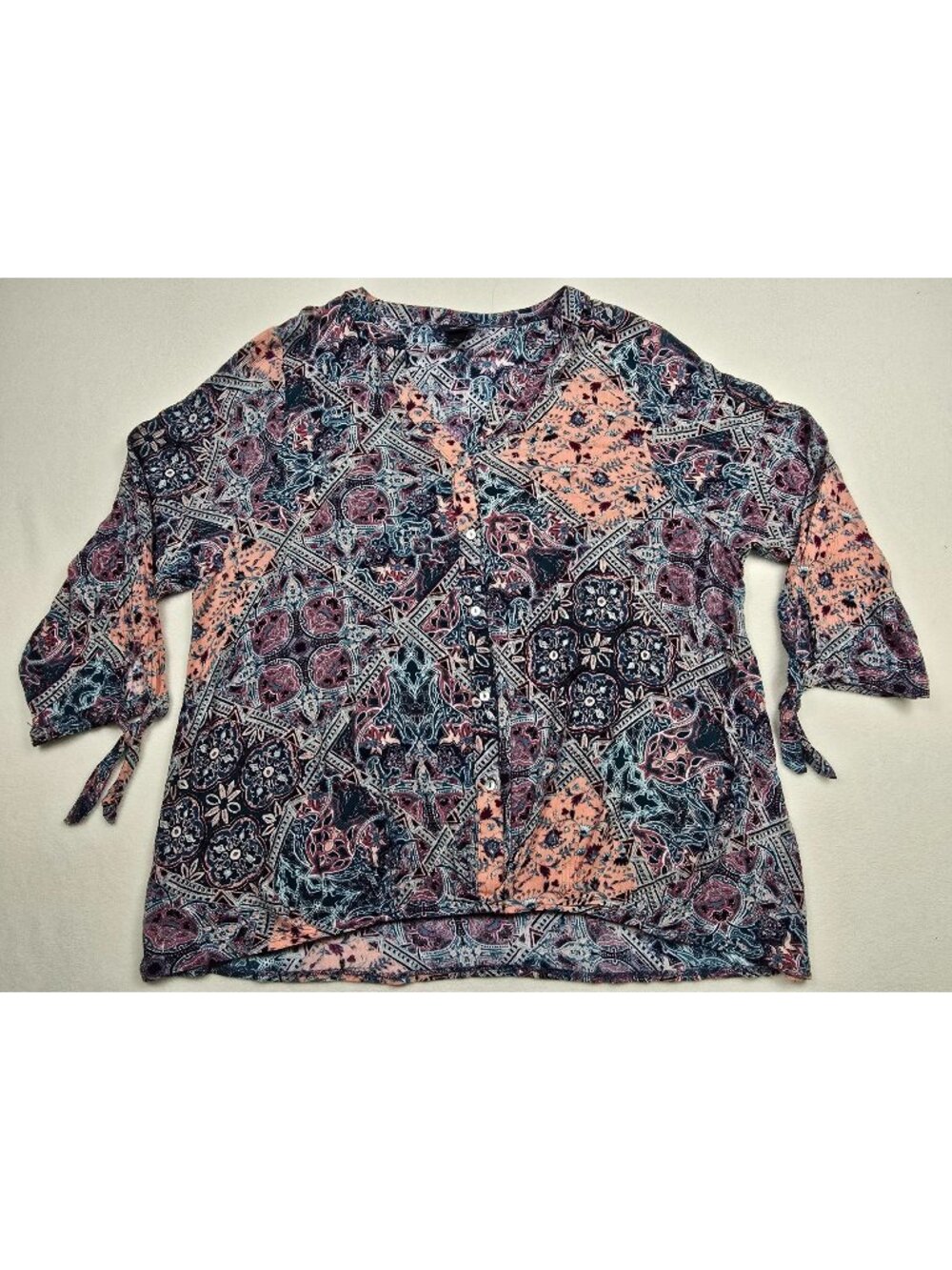 Daytrip XL Boho Hippie Festival Patterned 3/4 Sleeve Tie Top